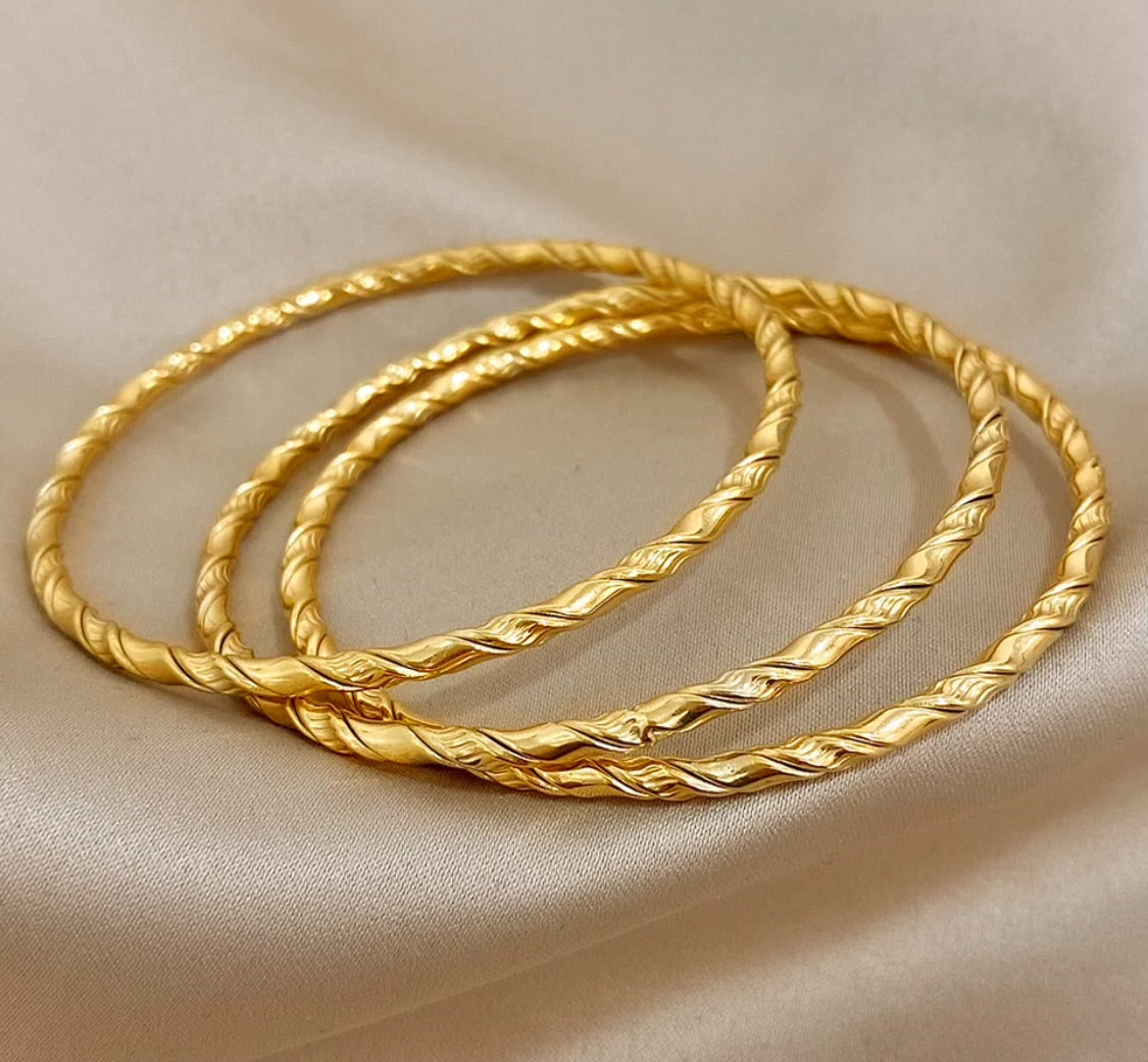 Suriya Bangle Set