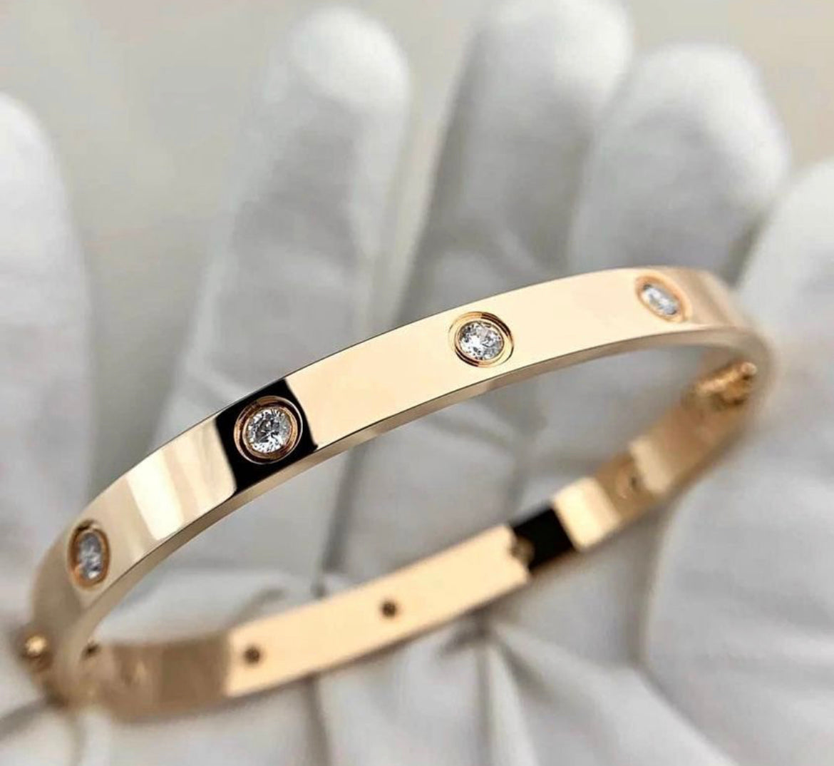 Love Diamond Bangle