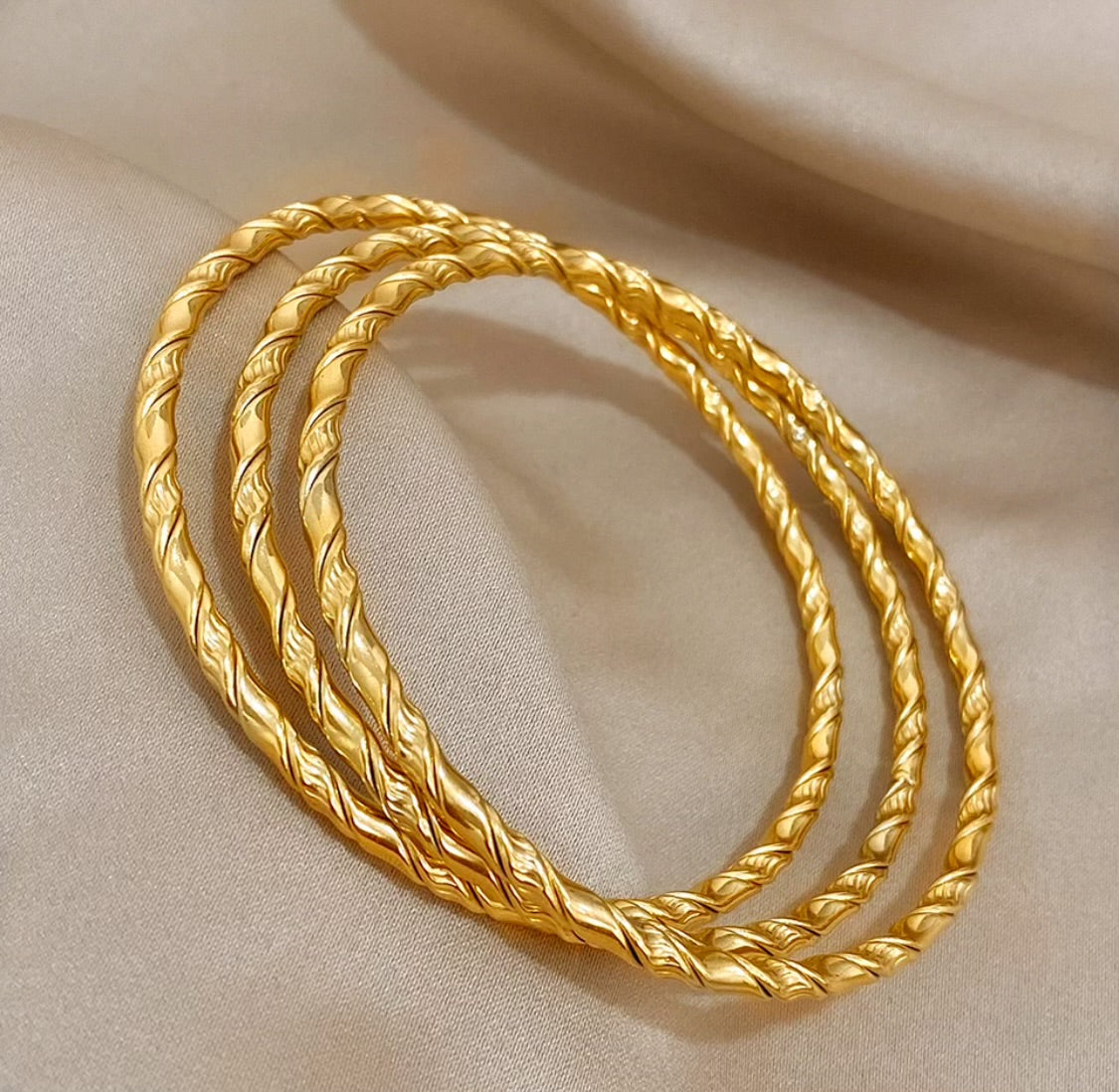 Suriya Bangle Set