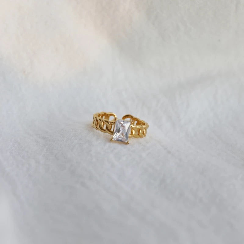 Kate Onyx Cuban Ring