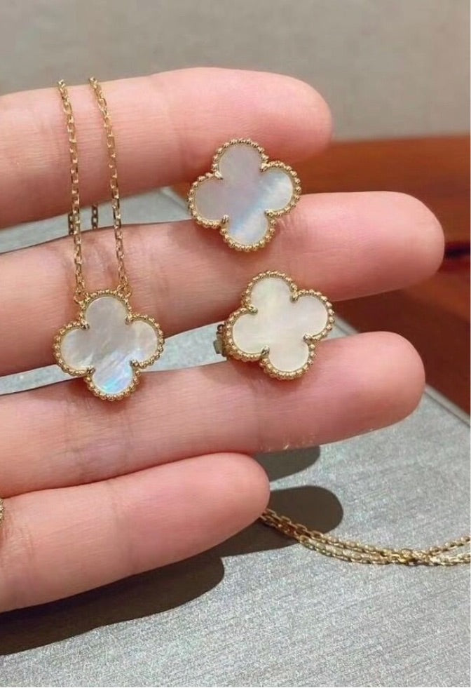 Clover Set in Mother of Pearl