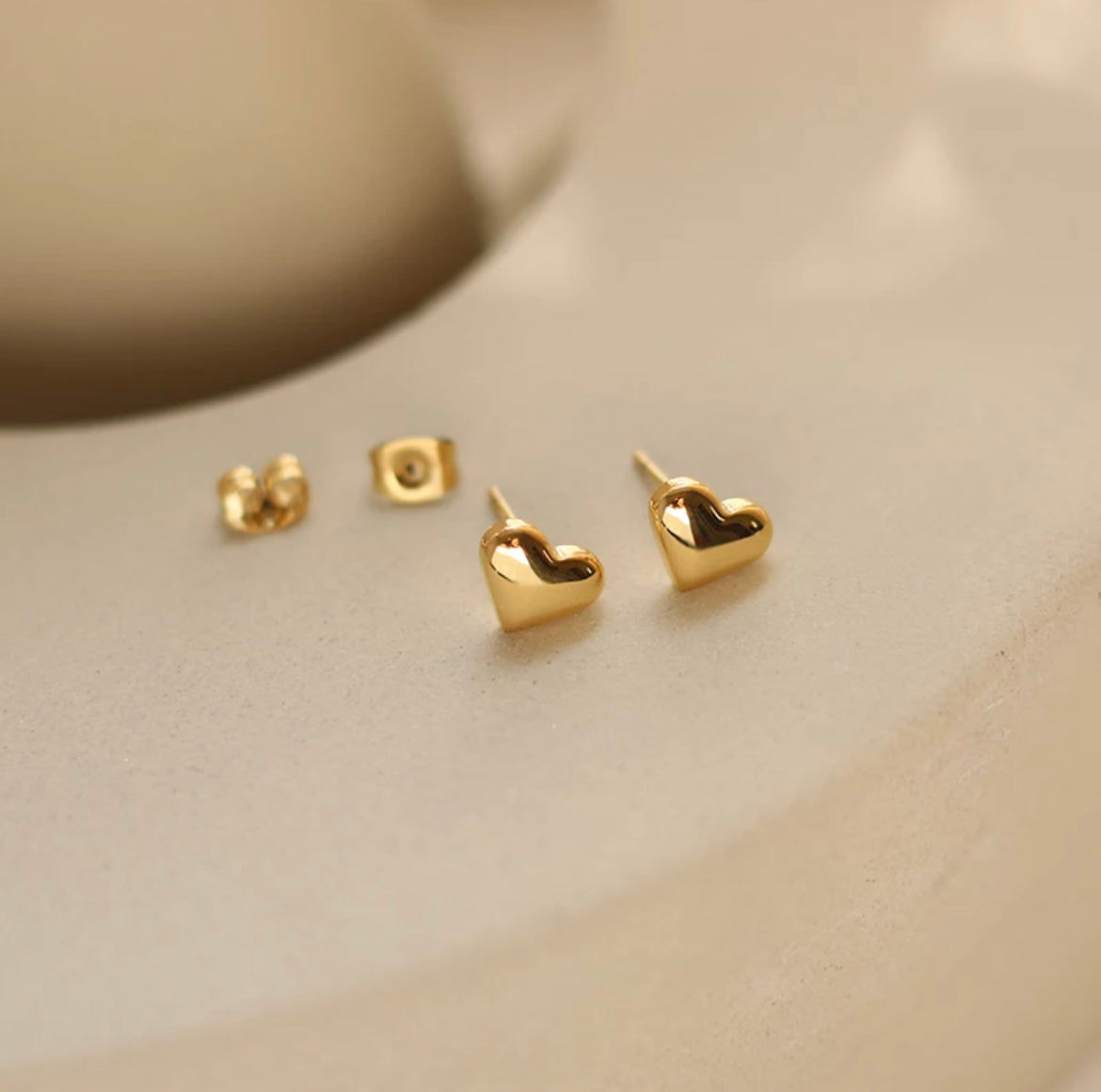 Love Studs