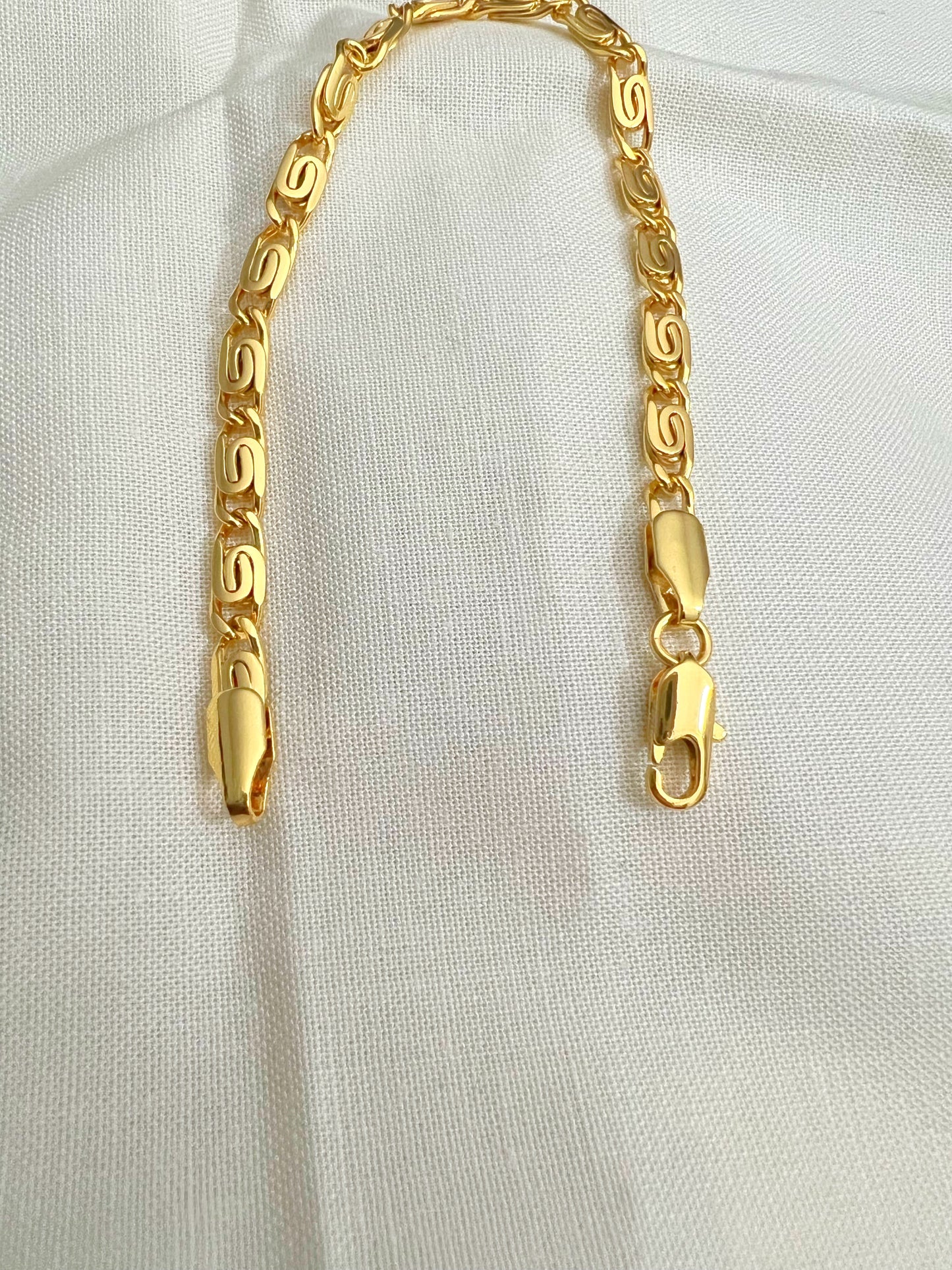 18k Gold Arsh Bracelet