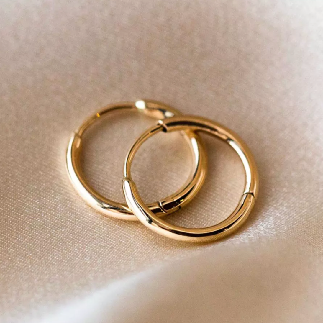 Mia Hoops