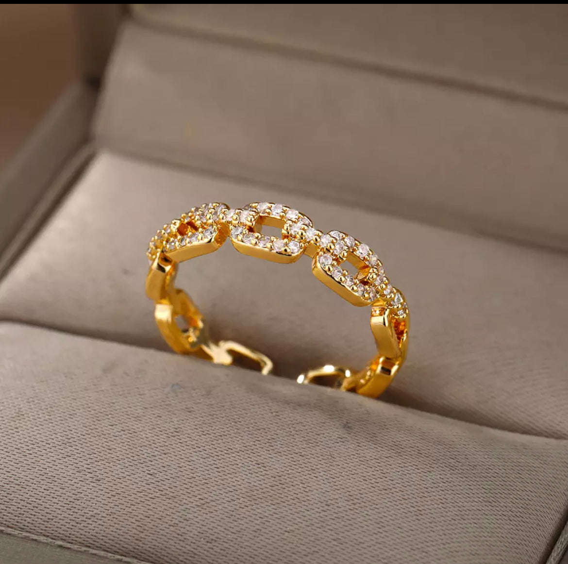 Nuzhat Ring